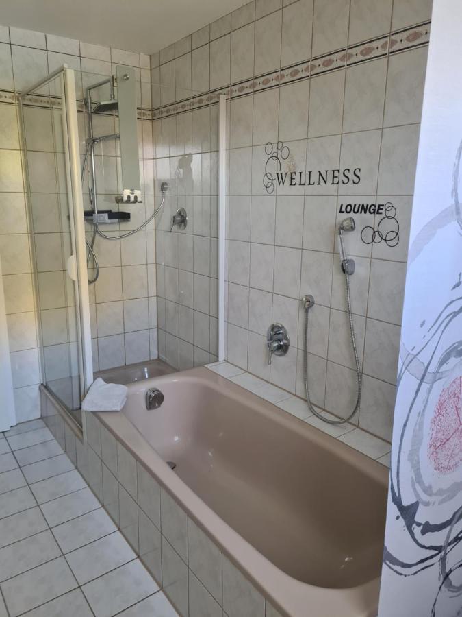 Monteurwohnung Bad Neustadt an der Saale Exterior foto